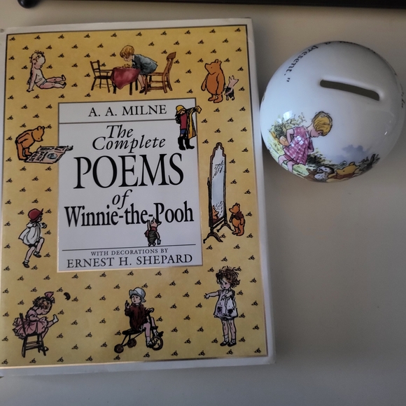 Winnie-the-pooh Bundle - Nursery - Picture 6 of 15